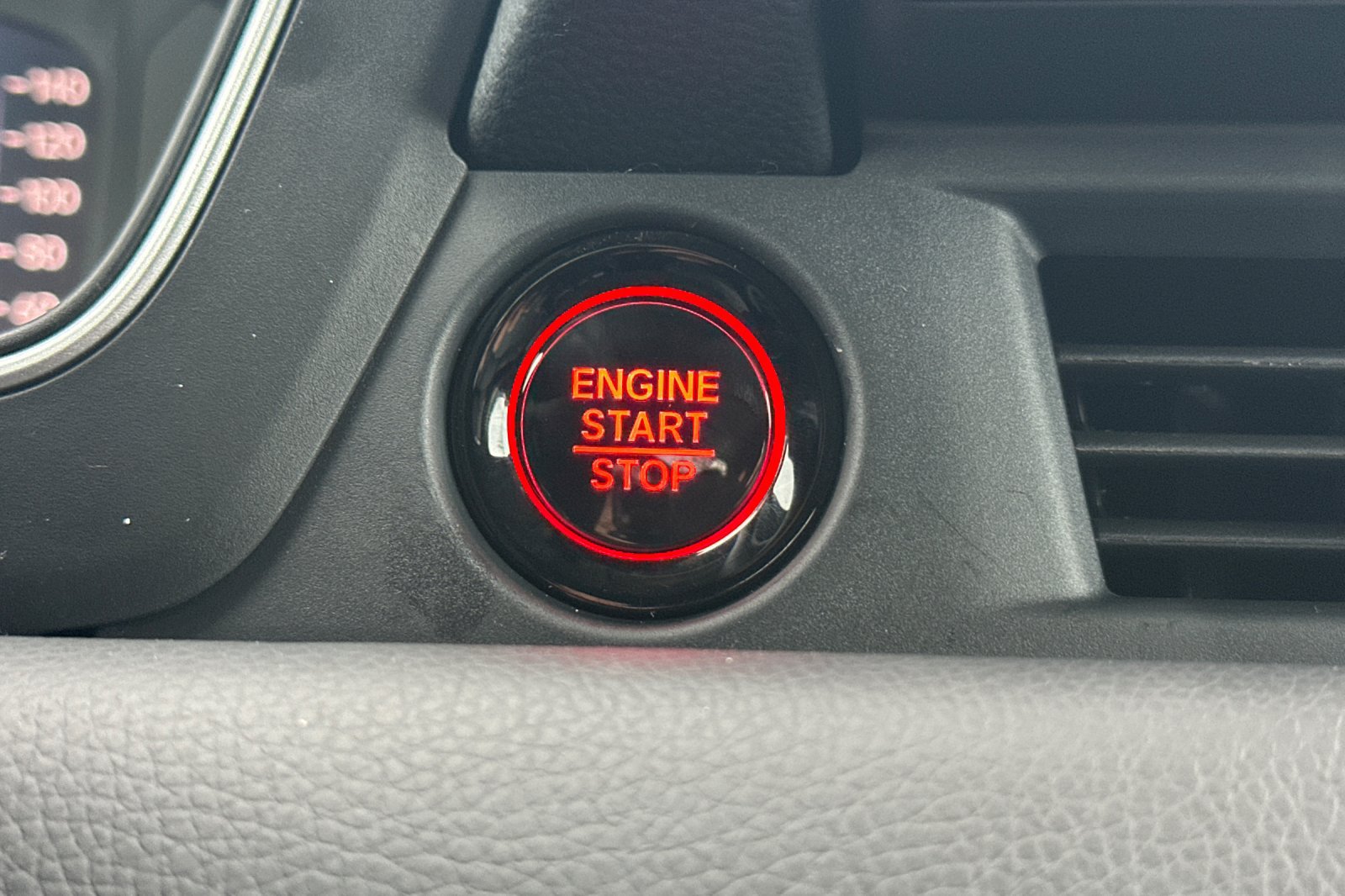 Used 2026 Honda Pilot EX-L image 24
