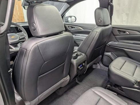 New 2026 Chevrolet Traverse LT image 14