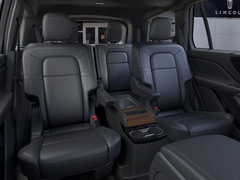 New 2026 Lincoln Aviator Reserve image 11
