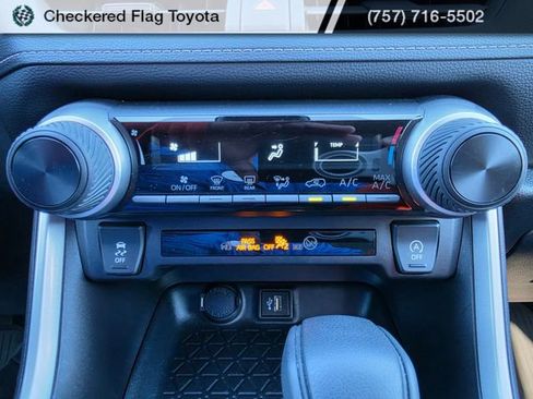 Certified 2025 Toyota RAV4 LE AWD/4WD image 18