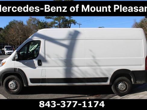 Used 2025 RAM ProMaster 2500 w/ Convenience Group image 27