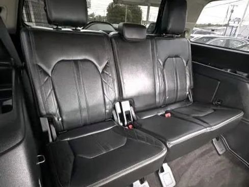 Used 2018 Ford Expedition Platinum AWD/4WD image 24