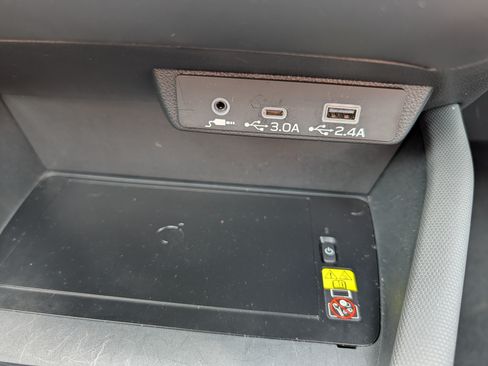 Certified 2025 Subaru Forester Premium AWD/4WD image 33