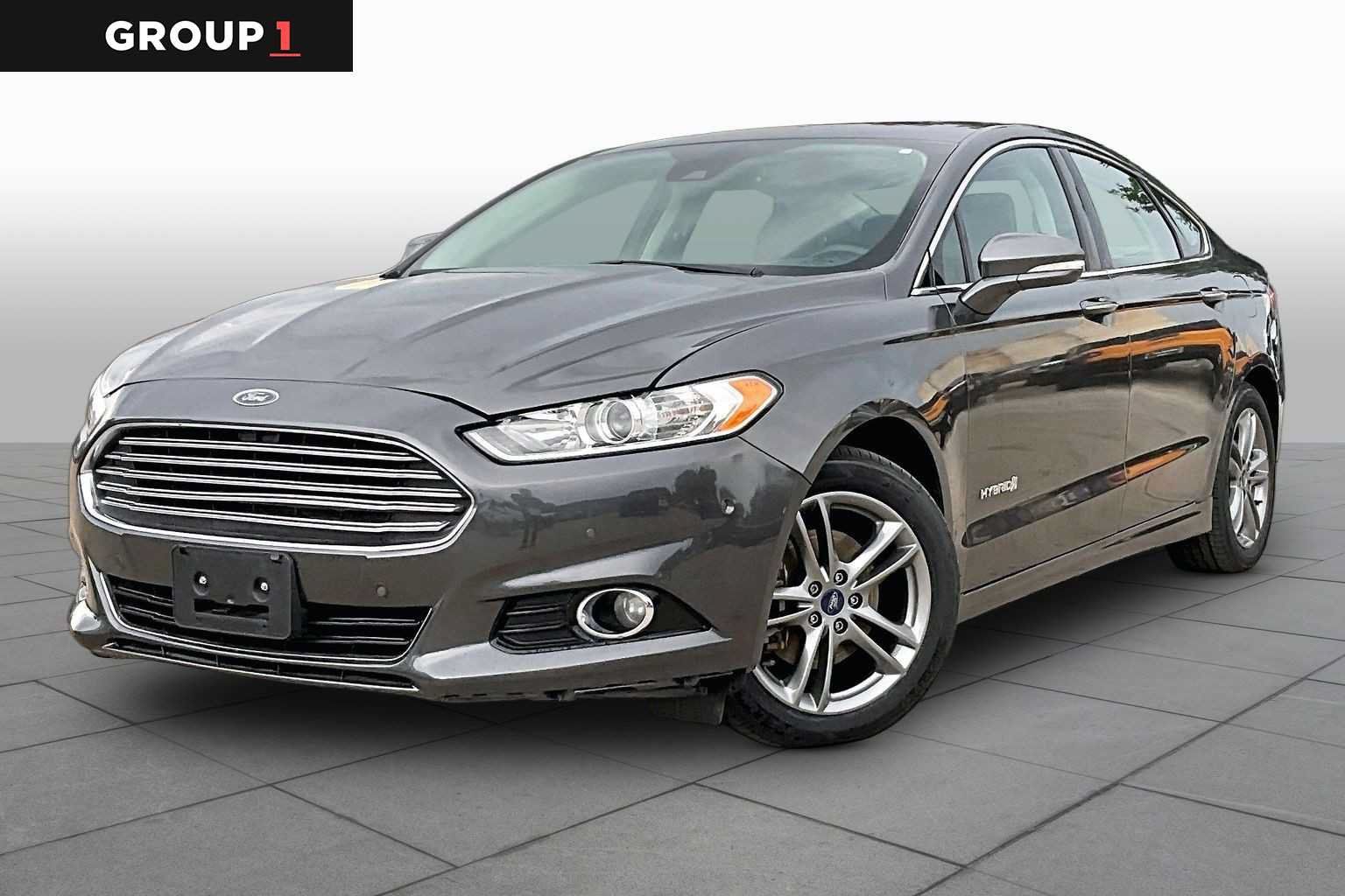 Used 2015 Ford Fusion Titanium FWD image 1