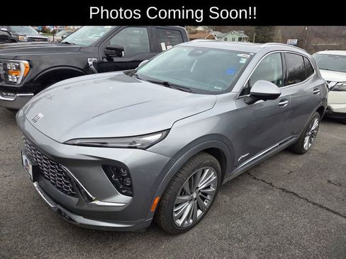 Used 2024 Buick Envision Avenir image 1