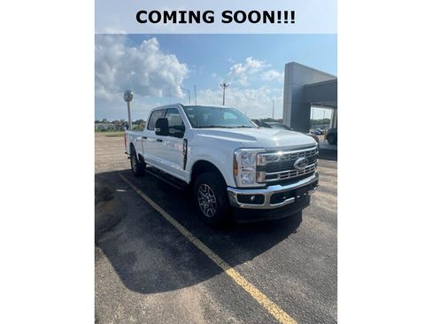 Used 2025 Ford F250 XLT w/ FX4 Off-Road Package AWD/4WD image 1