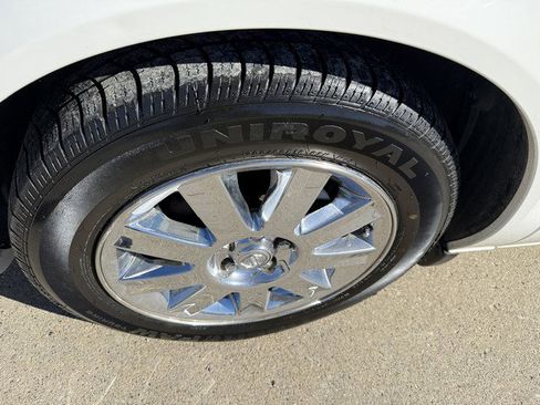 Used 2006 Chrysler Sebring Limited image 37