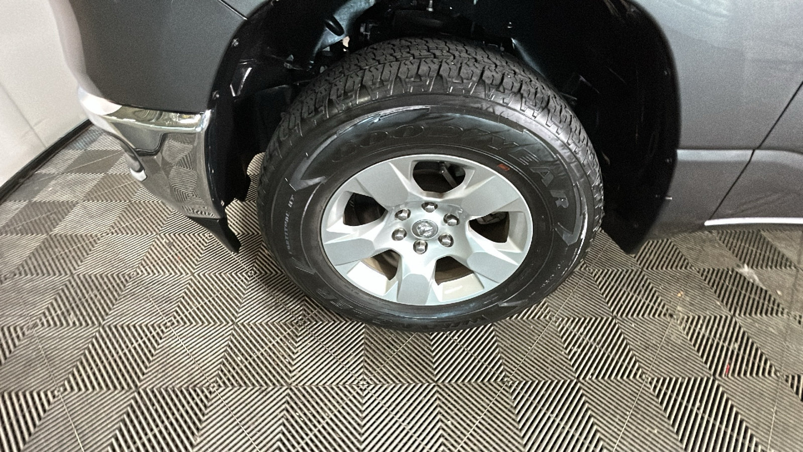 Used 2023 RAM 1500 Big Horn AWD/4WD image 11