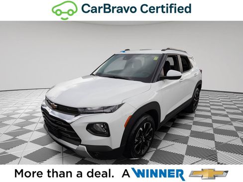 Used 2023 Chevrolet TrailBlazer LT w/ Convenience Package FWD image 1