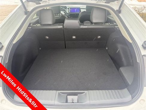 Used 2024 Toyota Prius XLE image 5