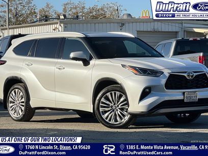 Used 2025 Toyota Highlander Platinum