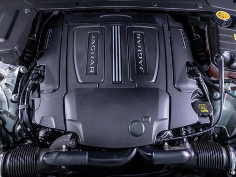 Used 2017 Jaguar XJ L Portfolio image 7