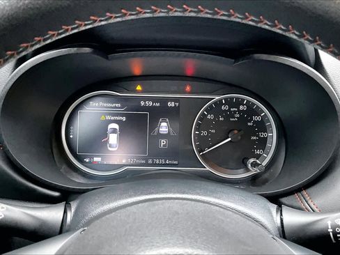 Used 2025 Nissan Versa SR w/ Trunk Package image 24