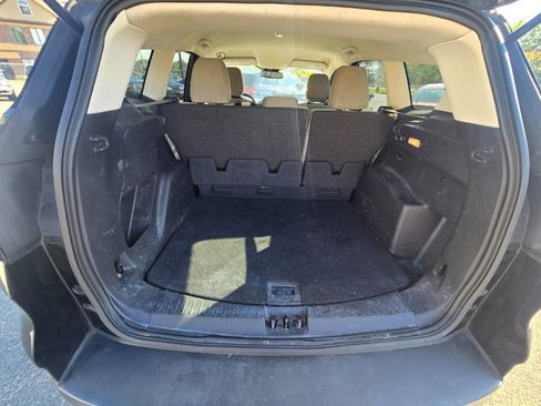 Used 2018 Ford Escape SE w/ Ford Safe & Smart Package FWD image 31