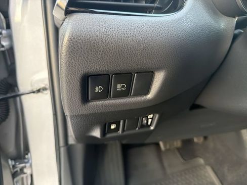 Certified 2019 Toyota C-HR Limited FWD image 11