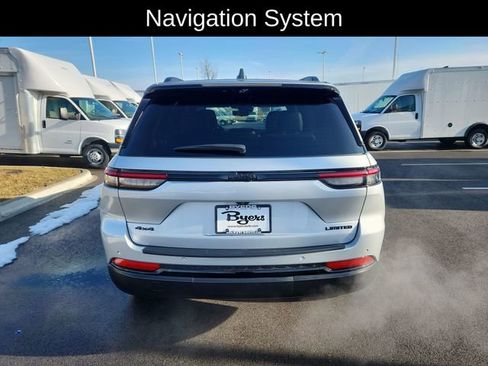 Used 2025 Jeep Grand Cherokee Limited w/ Luxury Tech Group II AWD/4WD image 8