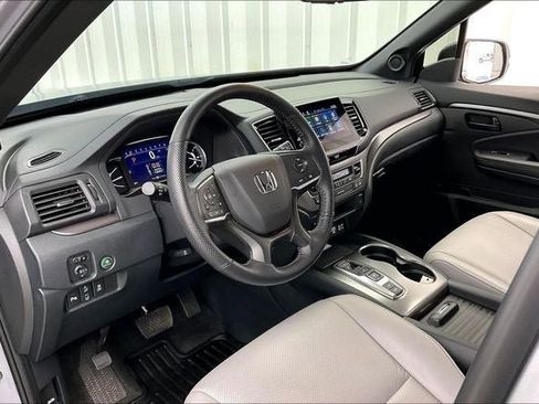 Certified 2023 Honda Passport EX-L image 17
