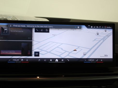 New 2026 BMW X7 xDrive40i w/ Premium Package image 26