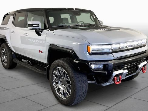 Certified 2025 GMC Hummer EV 2X w/ LPO, Sport Package image 2