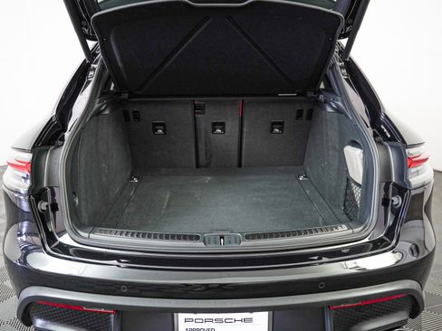 Used 2025 Porsche Macan S image 27