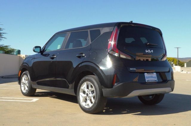 Used 2025 Kia Soul LX w/ LX Technology Package FWD image 30