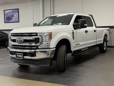 Used 2022 Ford F250 XLT AWD/4WD image 5