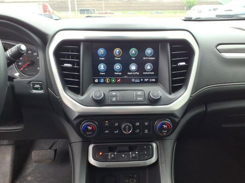 Used 2023 GMC Acadia SLT AWD/4WD image 10