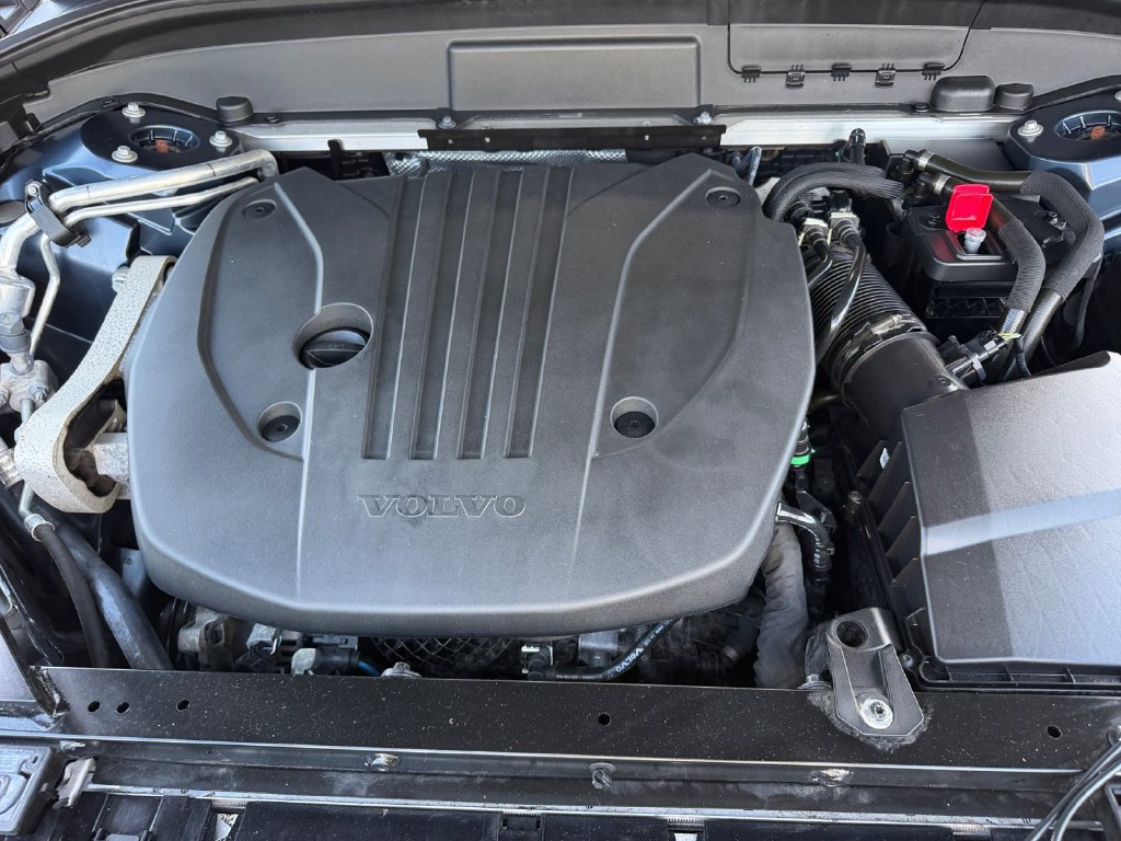 Certified 2024 Volvo XC60 B5 Plus w/ Climate Package AWD/4WD image 29