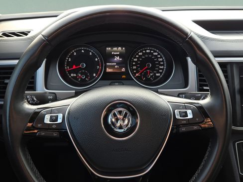 Used 2019 Volkswagen Atlas SE image 31