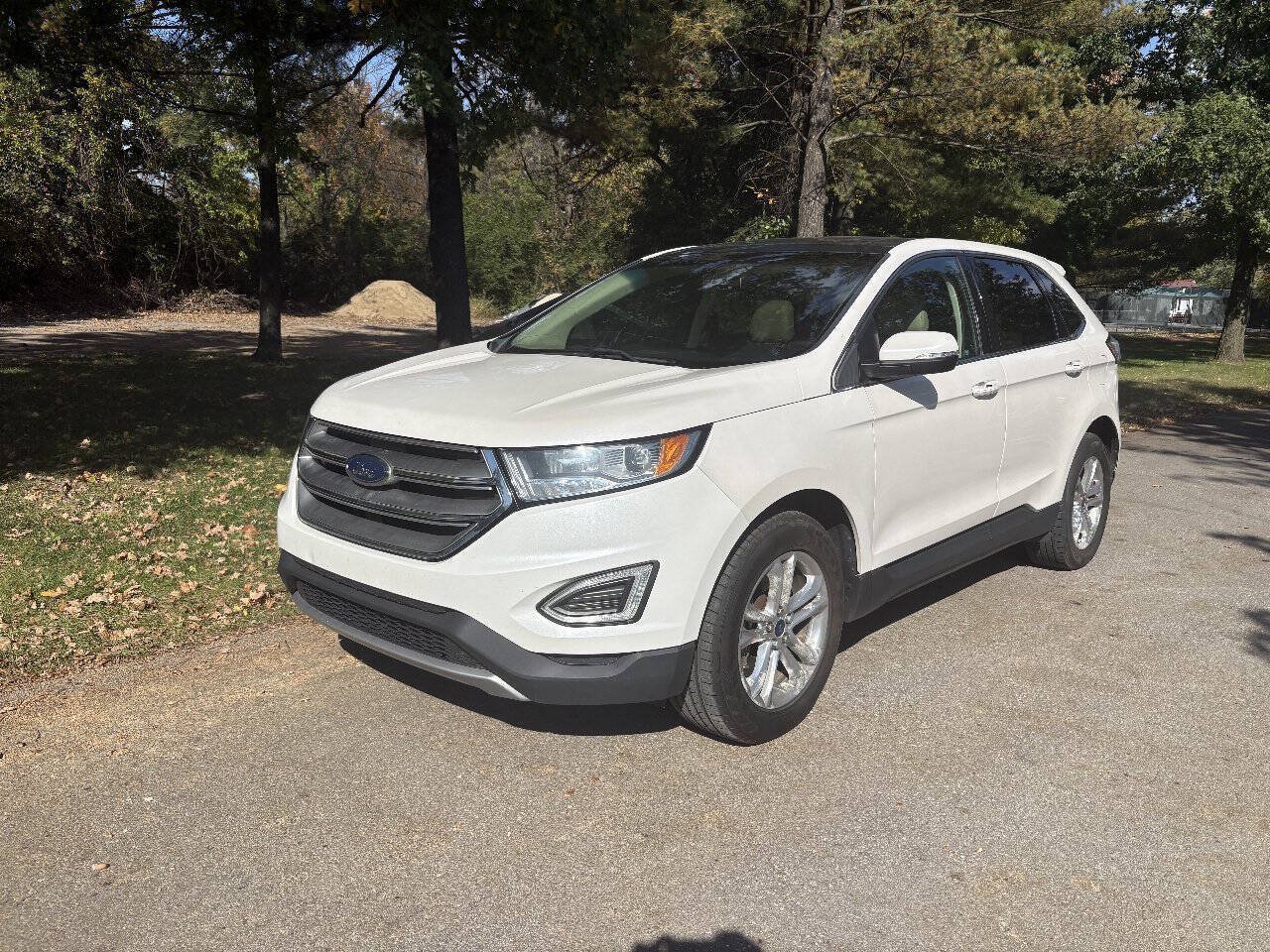 Used 2015 Ford Edge SEL w/ Equipment Group 201A AWD/4WD image 3