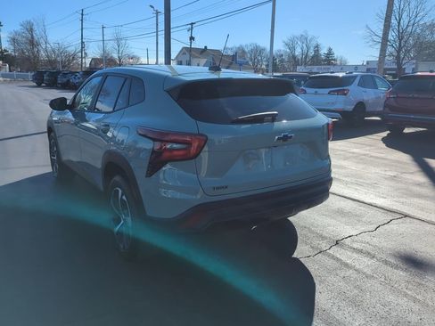 Certified 2024 Chevrolet Trax RS w/ Driver Confidence Package image 7