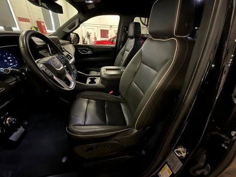 Used 2023 GMC Yukon SLT image 17