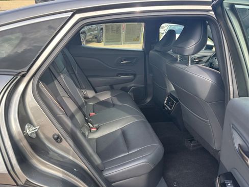 Used 2025 Toyota Crown XLE image 62