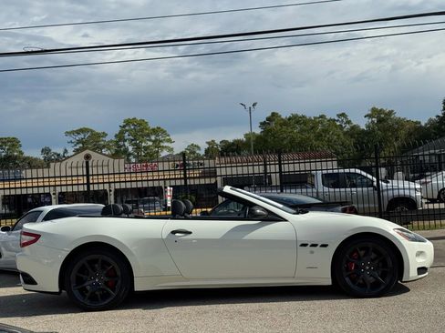 Used 2013 Maserati GranTurismo Convertible image 11