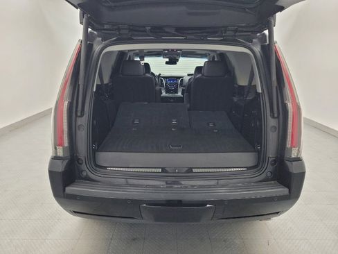 Used 2018 Cadillac Escalade Premium Luxury AWD/4WD image 29