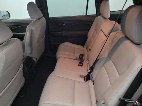 Used 2021 Honda Passport Touring image 18