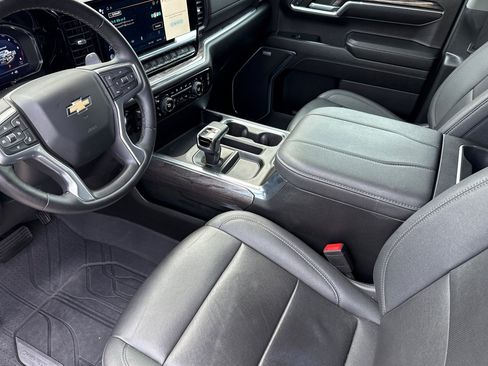 Used 2023 Chevrolet Silverado 1500 LTZ AWD/4WD image 11