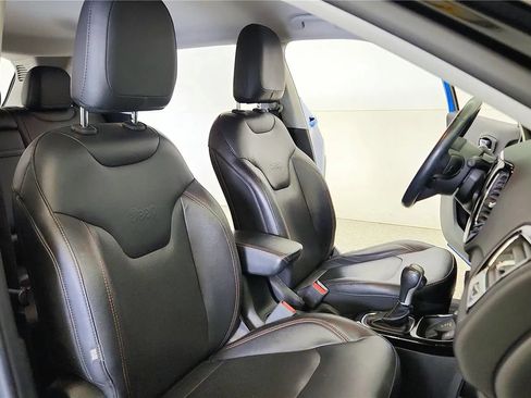 Used 2018 Jeep Compass Limited AWD/4WD image 29