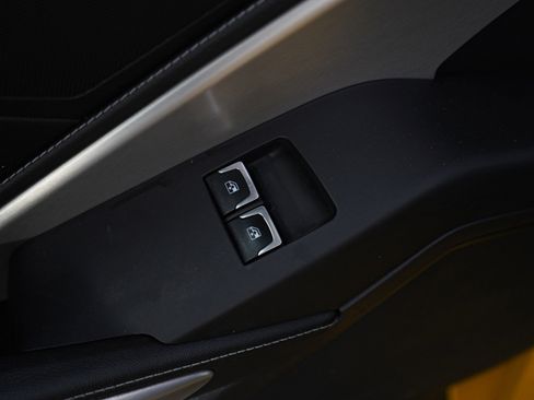 Used 2014 Chevrolet Corvette Stingray Coupe RWD image 15