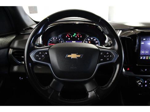 Used 2022 Chevrolet Traverse LT image 29