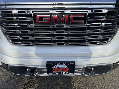 New 2026 GMC Sierra 1500 Denali w/ Denali Reserve Package AWD/4WD image 32