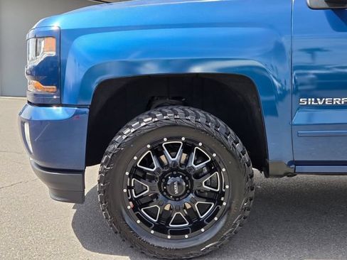 Certified 2017 Chevrolet Silverado 1500 LT w/ All Star Edition AWD/4WD image 9