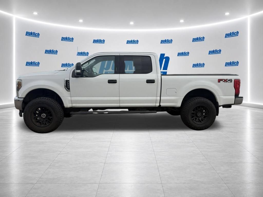 Used 2019 Ford F250 XLT w/ XLT Value Package AWD/4WD image 4