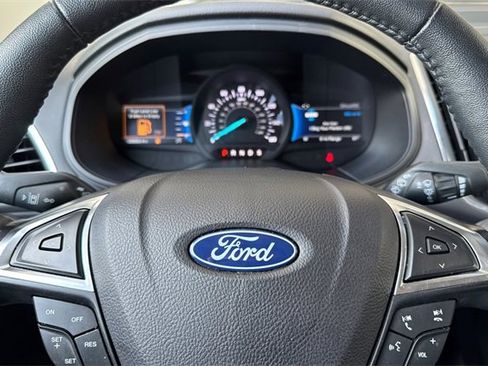 Used 2024 Ford Edge Titanium image 36