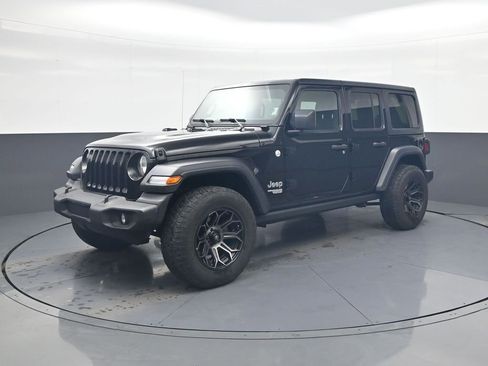 Used 2020 Jeep Wrangler Unlimited Sport S image 2