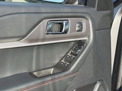 New 2025 Ford Explorer ST-Line w/ Premium Package image 22