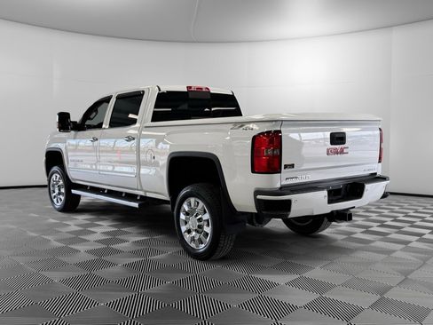 Used 2015 GMC Sierra 2500 Denali w/ Duramax Plus Package image 6