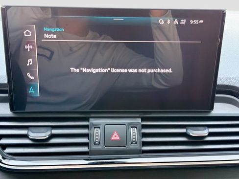 Used 2023 Audi Q5 2.0T Premium w/ Convenience Package AWD/4WD image 32