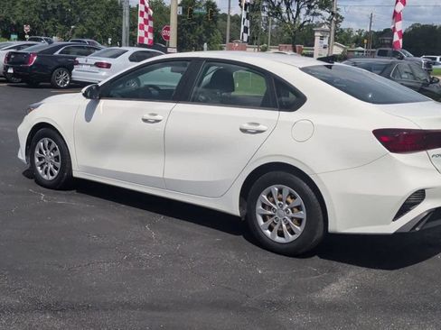 Used 2022 Kia Forte Sedan FWD image 6