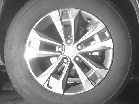 Used 2025 Chevrolet Equinox LT FWD image 15